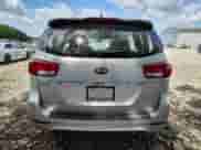 2017 Kia Sedona L z VIN KNDMA5C13H6284071, wystawiony jako Copart lot #66113925 z przebiegiem 80 057 mil mil oraz Szkoda całkowita • Salvage title. Historia ofert i sprzedaży dostępna na DreamBid. Obrazek 6.