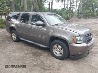 2013 Chevrolet Suburban LT с VIN 1GNSKJE78DR155581, выставлен на аукционе IAAI как лот 43228965 с пробегом 152 165 миль миль и . История ставок и продаж доступна на DreamBid. Изображение 1.