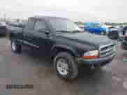 2001 Dodge Dakota Sport z VIN 1B7GG22N81S212519, wystawiony jako IAAI lot #43557080 z przebiegiem 150 028 mil mil oraz . Historia ofert i sprzedaży dostępna na DreamBid. Obrazek 1.