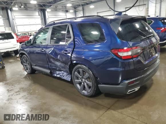 2025 Honda Pilot Sport с VIN 5FNYG1H36SB060968, выставлен на аукционе Copart как лот 69057985 с пробегом 5 450 миль миль и Списание • Salvage title. История ставок и продаж доступна на DreamBid. Изображение 2.