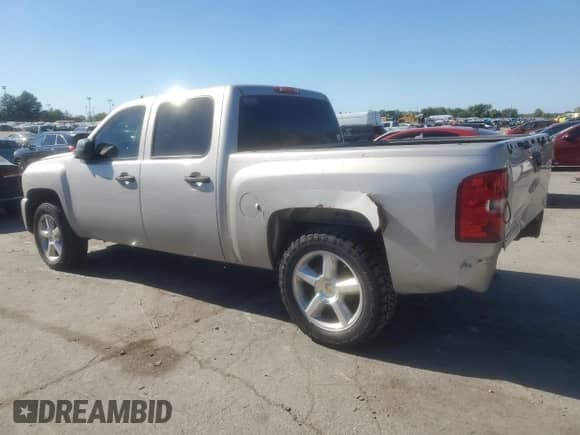 2007 Chevrolet Silverado 1500 1LT с VIN 2GCEC13JX71544818, выставлен на аукционе Copart как лот 85296025 с пробегом 251 941 миль миль и Чистый • Clean title. История ставок и продаж доступна на DreamBid. Изображение 2.