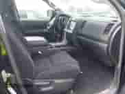 2010 Toyota Tundra с VIN 5TFUY5F11AX154992, выставлен на аукционе IAAI как лот 42790209 с пробегом 228 147 миль миль и . История ставок и продаж доступна на DreamBid. Изображение 5.