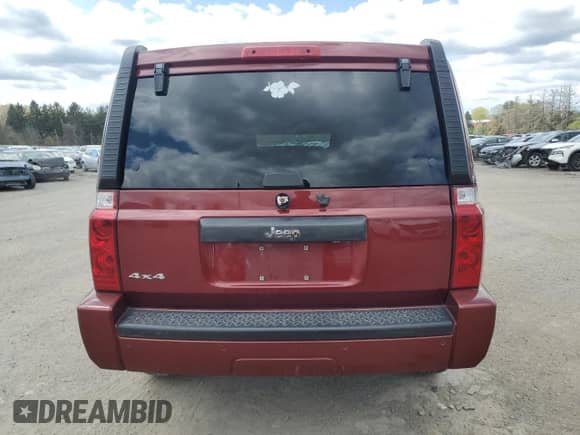 2008 Jeep Commander Sport с VIN 1J8HG48K78C125480, выставлен на аукционе Copart как лот 69423855 с пробегом 217 245 миль миль и На запчасти • Non repairable. История ставок и продаж доступна на DreamBid. Изображение 6.