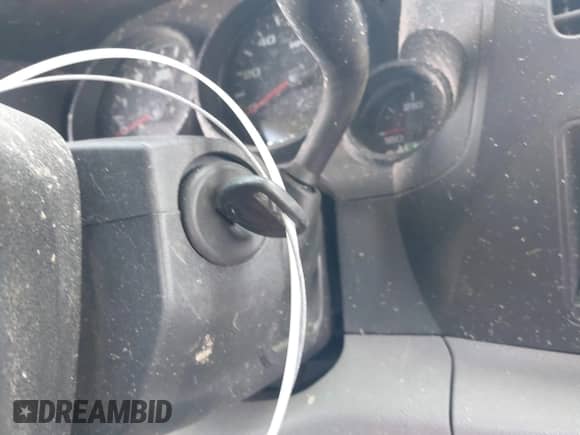 2007 GMC Sierra 1500 Work Truck с VIN 1GTEC14C67Z555452, выставлен на аукционе IAAI как лот 42001378 с пробегом 83 837 миль миль и . История ставок и продаж доступна на DreamBid. Изображение 11.