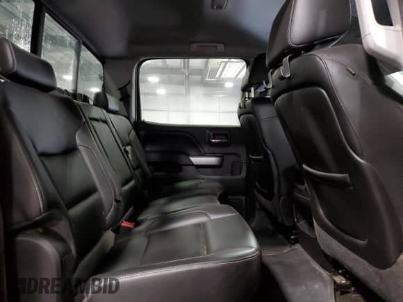 2015 Chevrolet Silverado 1500 LTZ z VIN 3GCUKSEC4FG408239, wystawiony jako Copart lot #81614235 z przebiegiem 174 511 mil mil oraz Szkoda całkowita • Salvage title. Historia ofert i sprzedaży dostępna na DreamBid. Obrazek 10.