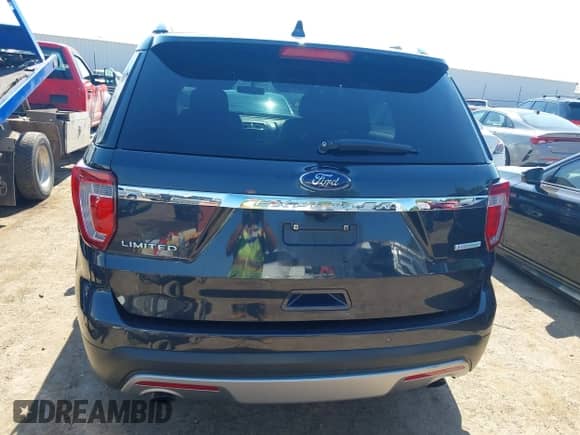 2017 Ford Explorer Limited z VIN 1FM5K7FH3HGB90770, wystawiony jako IAAI lot #42992019 z przebiegiem 68 845 mil mil oraz . Historia ofert i sprzedaży dostępna na DreamBid. Obrazek 16.