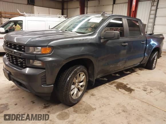 2020 Chevrolet Silverado 1500 Custom с VIN 1GCPYBEK2LZ272823, выставлен на аукционе IAAI как лот 41655861 с пробегом 96 583 миль миль и . История ставок и продаж доступна на DreamBid. Изображение 2.