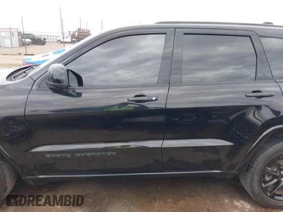 2018 Jeep Grand Cherokee Altitude with VIN 1C4RJEAG6JC193543, listed as a IAAI auction lot 42603809 with 112,910 mi miles and . Bid and sale history available at DreamBid. Image 14.