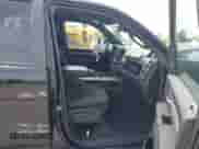 2019 Ram 1500 Big Horn z VIN 1C6RRFFG7KN702673, wystawiony jako IAAI lot #42300275 z przebiegiem 74 009 mil mil oraz . Historia ofert i sprzedaży dostępna na DreamBid. Obrazek 5.