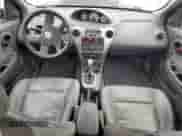 2006 Saturn ION z VIN 1G8AL58B86Z134350, wystawiony jako Copart lot #84191224 z przebiegiem 179 687 mil mil oraz Szkoda całkowita • Salvage title. Historia ofert i sprzedaży dostępna na DreamBid. Obrazek 8.