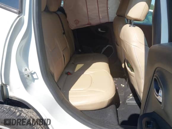 2017 Jeep Renegade Altitude с VIN ZACCJBBB0HPG34144, выставлен на аукционе IAAI как лот 43141217 с пробегом 100 268 миль миль и . История ставок и продаж доступна на DreamBid. Изображение 8.