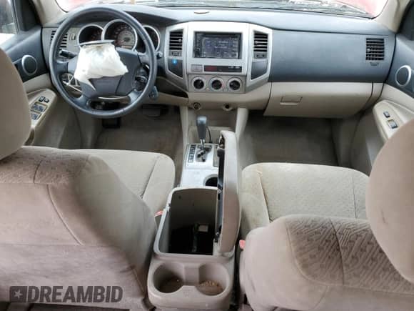 2005 Toyota Tacoma PreRunner with VIN 5TEKU72NX5Z086407, listed as a Copart auction lot 81974905 with 223,020 mi miles and Salvage title. Bid and sale history available at DreamBid. Image 8.
