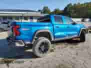 2024 Chevrolet Colorado 4WD Trail Boss z VIN 1GCPTEEK0R1227760, wystawiony jako Copart lot #80683055 z przebiegiem Nie podano mil oraz Szkoda całkowita • Salvage title. Historia ofert i sprzedaży dostępna na DreamBid. Obrazek 3.