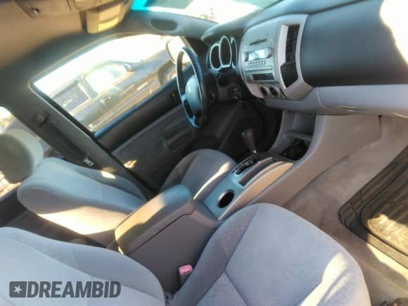 2008 Toyota Tacoma PreRunner с VIN 5TEJU62N18Z513452, выставлен на аукционе IAAI как лот 43457663 с пробегом 201 226 миль миль и . История ставок и продаж доступна на DreamBid. Изображение 5.