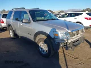 2007 Ford Explorer XLT с VIN 1FMEU63E47UA42500, выставлен на аукционе IAAI как лот 42789971 с пробегом 126 424 миль миль и . История ставок и продаж доступна на DreamBid. Изображение 1.