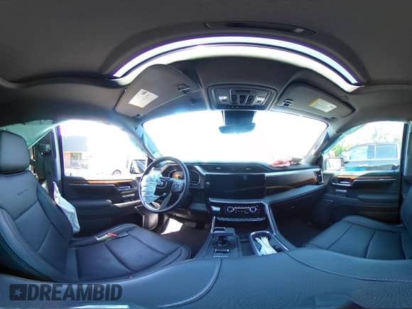 2023 GMC Sierra 1500 Denali with VIN 3GTUUGED4PG187484, listed as a IAAI auction lot 42415768 with 10,781 mi miles and . Bid and sale history available at DreamBid. Image 18.