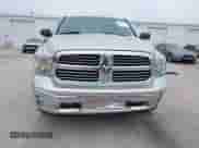 2017 Ram 1500 Big Horn z VIN 1C6RR6LT3HS500618, wystawiony jako IAAI lot #41424471 z przebiegiem 123 217 mil mil oraz . Historia ofert i sprzedaży dostępna na DreamBid. Obrazek 12.