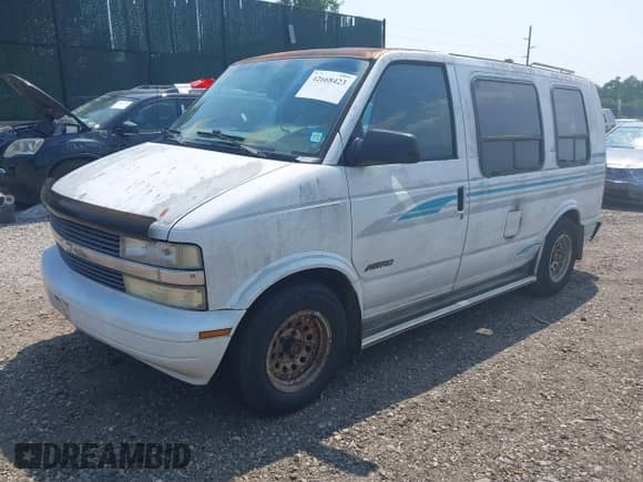 1995 Chevrolet Astro Cargo с VIN 1GBDM19W5SB140124, выставлен на аукционе IAAI как лот 42668423 с пробегом 127 249 миль миль и . История ставок и продаж доступна на DreamBid. Изображение 2.