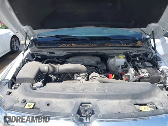 2022 Ram 1500 Big Horn z VIN 1C6RREBT8NN190343, wystawiony jako IAAI lot #42514747 z przebiegiem 65 593 mil mil oraz . Historia ofert i sprzedaży dostępna na DreamBid. Obrazek 10.