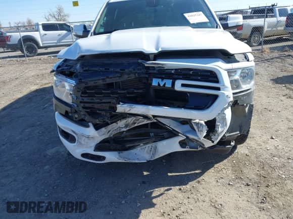 2024 Ram 1500 Big Horn z VIN 1C6SRFFT2RN119324, wystawiony jako IAAI lot #42025347 z przebiegiem 54 131 mil mil oraz . Historia ofert i sprzedaży dostępna na DreamBid. Obrazek 6.