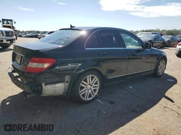 2008 Mercedes-Benz C 300 Sport z VIN WDDGF54X28F076805, wystawiony jako Copart lot #84642835 z przebiegiem 189 734 mil mil oraz Szkoda całkowita • Salvage title. Historia ofert i sprzedaży dostępna na DreamBid. Obrazek 3.