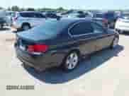 2013 BMW 5 Series 528i xDrive с VIN WBAXH5C57DD111961, выставлен на аукционе IAAI как лот 43138881 с пробегом 129 070 миль миль и . История ставок и продаж доступна на DreamBid. Изображение 4.