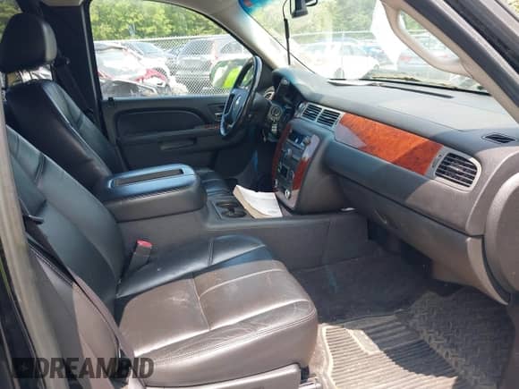2011 Chevrolet Silverado 1500 LTZ with VIN 1GCRKTE30BZ110339, listed as a IAAI auction lot 42387922 with 170,150 mi miles and . Bid and sale history available at DreamBid. Image 5.