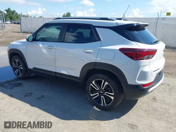 2023 Chevrolet TrailBlazer LT с VIN KL79MPS27PB215650, выставлен на аукционе IAAI как лот 42405179 с пробегом 25 283 миль миль и . История ставок и продаж доступна на DreamBid. Изображение 3.