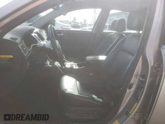 2013 Hyundai Genesis R-Spec z VIN KMHGC4DHXDU225761, wystawiony jako Copart lot #85541715 z przebiegiem 90 616 mil mil oraz Czysty tytuł • Clean title. Historia ofert i sprzedaży dostępna na DreamBid. Obrazek 7.