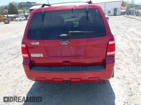 2011 Ford Escape XLT с VIN 1FMCU9D79BKB50978, выставлен на аукционе IAAI как лот 42065969 с пробегом 156 619 миль миль и . История ставок и продаж доступна на DreamBid. Изображение 17.
