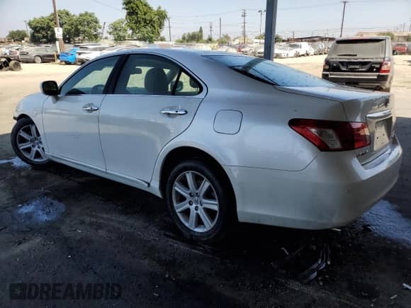 2007 Lexus ES 330 z VIN JTHBJ46GX72148767, wystawiony jako Copart lot #67109485 z przebiegiem 134 631 mil mil oraz Szkoda całkowita • Salvage title. Historia ofert i sprzedaży dostępna na DreamBid. Obrazek 2.