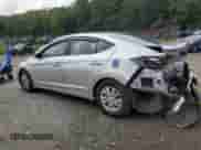 2018 Hyundai Elantra SE z VIN 5NPD74LF0JH234860, wystawiony jako Copart lot #81209755 z przebiegiem 74 323 mil mil oraz Szkoda całkowita • Salvage title. Historia ofert i sprzedaży dostępna na DreamBid. Obrazek 2.