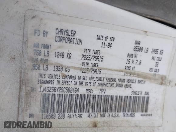 1995 Jeep Grand Cherokee Laredo with VIN 1J4GZ58Y2SC582464, listed as a IAAI auction lot 43330659 with 210,650 mi miles and . Bid and sale history available at DreamBid. Image 9.