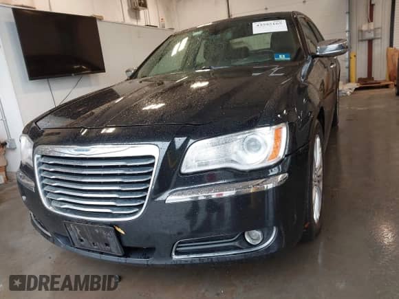 2012 Chrysler 300 C z VIN 2C3CCAKT0CH147523, wystawiony jako IAAI lot #43595165 z przebiegiem 160 218 mil mil oraz . Historia ofert i sprzedaży dostępna na DreamBid. Obrazek 6.