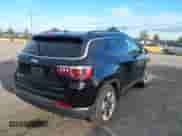 2019 Jeep Compass Limited z VIN 3C4NJCCB2KT667207, wystawiony jako IAAI lot #43436087 z przebiegiem 69 899 mil mil oraz . Historia ofert i sprzedaży dostępna na DreamBid. Obrazek 4.