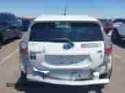 2014 Toyota Prius One z VIN JTDKDTB34E1069779, wystawiony jako IAAI lot #42808179 z przebiegiem 117 421 mil mil oraz . Historia ofert i sprzedaży dostępna na DreamBid. Obrazek 16.