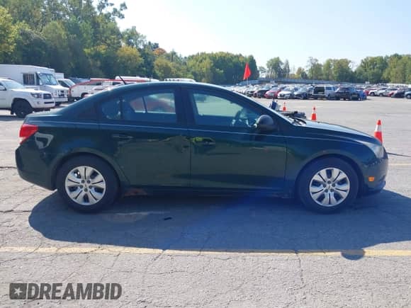 2014 Chevrolet Cruze LS с VIN 1G1PA5SH1E7212666, выставлен на аукционе IAAI как лот 43233494 с пробегом 134 374 миль миль и . История ставок и продаж доступна на DreamBid. Изображение 13.