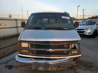 2001 Chevrolet Express с VIN 1GAHG39RX11106199, выставлен на аукционе Copart как лот 81802994 с пробегом 171 548 миль миль и Списание • Salvage title. История ставок и продаж доступна на DreamBid. Изображение 5.