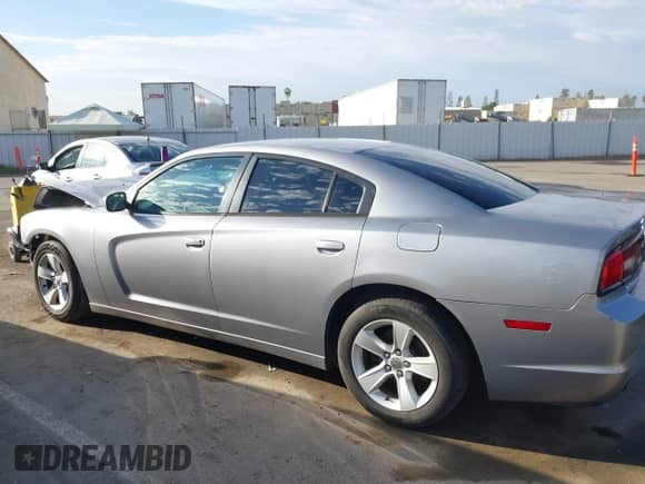 2013 Dodge Charger SE с VIN 2C3CDXBG6DH720347, выставлен на аукционе IAAI как лот 43301985 с пробегом 206 442 миль миль и . История ставок и продаж доступна на DreamBid. Изображение 15.