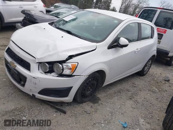 2013 Chevrolet Sonic LT с VIN 1G1JC6SH5D4219139, выставлен на аукционе IAAI как лот 41271259 с пробегом 120 442 миль миль и . История ставок и продаж доступна на DreamBid. Изображение 17.