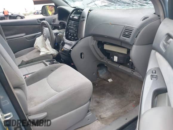 2008 Toyota Sienna LE with VIN 5TDBK23C18S014969, listed as a IAAI auction lot 41901943 with Not provided miles and . Bid and sale history available at DreamBid. Image 5.