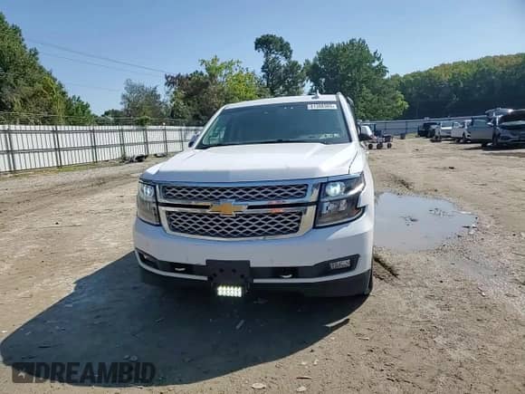 2017 Chevrolet Suburban LT с VIN 1GNSKHKC6HR224591, выставлен на аукционе Copart как лот 81388365 с пробегом 65 630 миль миль и Списание • Salvage title. История ставок и продаж доступна на DreamBid. Изображение 14.
