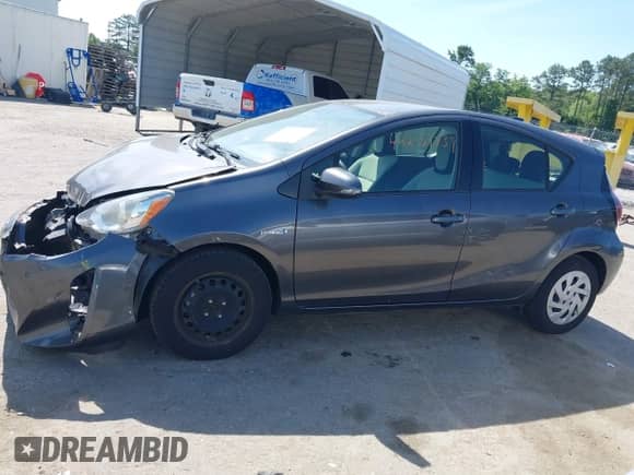 2016 Toyota Prius One z VIN JTDKDTB32G1127732, wystawiony jako IAAI lot #42254939 z przebiegiem 51 919 mil mil oraz . Historia ofert i sprzedaży dostępna na DreamBid. Obrazek 14.