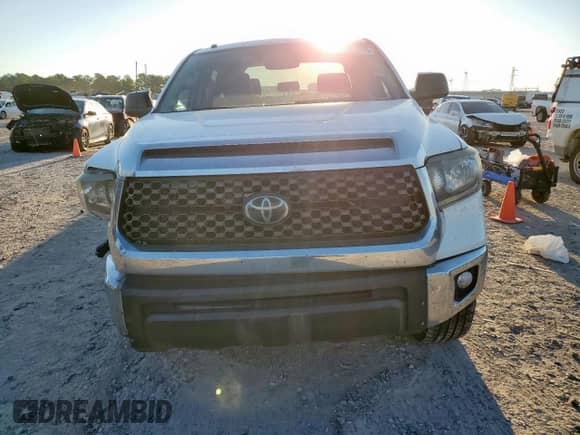 2019 Toyota Tundra SR5 с VIN 5TFEM5F1XKX137500, выставлен на аукционе Copart как лот 85751375 с пробегом 158 655 миль миль и Списание • Salvage title. История ставок и продаж доступна на DreamBid. Изображение 5.