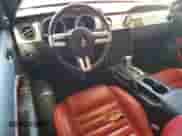 2006 Ford Mustang GT Deluxe с VIN 1ZVFT82H765120194, выставлен на аукционе Copart как лот 69232235 с пробегом 89 604 миль миль и Чистый • Clean title. История ставок и продаж доступна на DreamBid. Изображение 8.