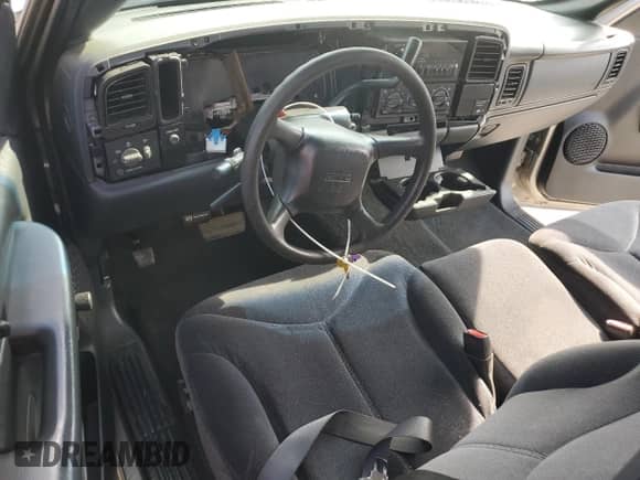 2000 GMC Sierra 1500 SL с VIN 1GTEC14WXYZ202059, выставлен на аукционе Copart как лот 64848665 с пробегом Не указан миль и Чистый • Clean title. История ставок и продаж доступна на DreamBid. Изображение 8.
