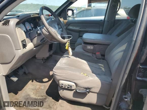 2002 Dodge 1500 with VIN 1D7HA18N02S631740, listed as a Copart auction lot 68253995 with 139,390 mi miles and Salvage title. Bid and sale history available at DreamBid. Image 7.