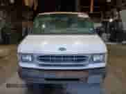 2001 Ford Econoline Cargo z VIN 1FTRE14221HA05990, wystawiony jako Copart lot #81243185 z przebiegiem 178 043 mil mil oraz Szkoda całkowita • Salvage title. Historia ofert i sprzedaży dostępna na DreamBid. Obrazek 5.