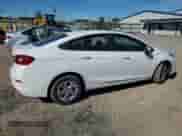 2019 Chevrolet Cruze LS с VIN 1G1BC5SM2K7110984, выставлен на аукционе Copart как лот 84723715 с пробегом 44 152 миль миль и Списание • Salvage title. История ставок и продаж доступна на DreamBid. Изображение 3.