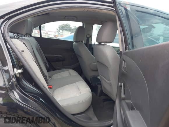 2017 Chevrolet Sonic LS z VIN 1G1JB5SH0H4144580, wystawiony jako IAAI lot #42421237 z przebiegiem 95 014 mil mil oraz . Historia ofert i sprzedaży dostępna na DreamBid. Obrazek 8.